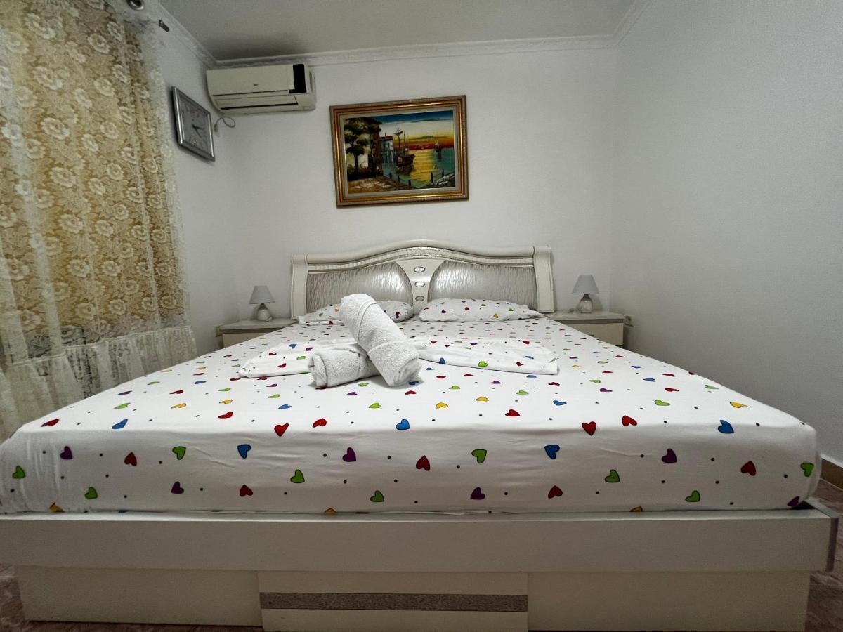 Boulevard Apartment Тирана Экстерьер фото